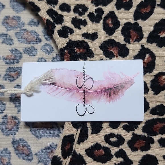 Jessica Simpson Leopard Midi Short Sleeve Dress Size Small NWT - Picture 3 of 12